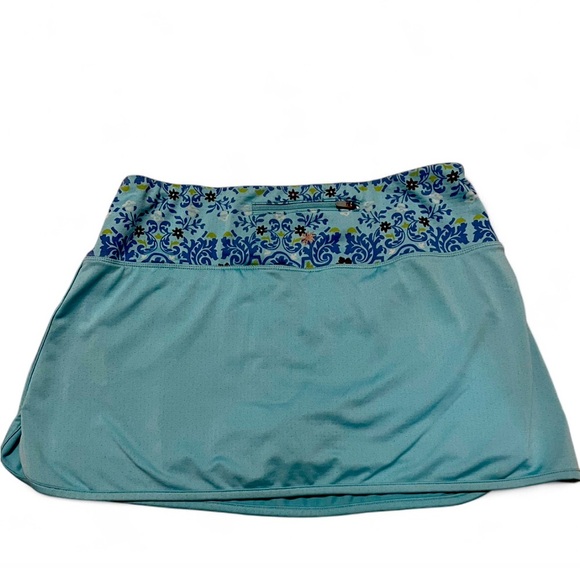 Athleta Blue Floral Athletic Shorts - Picture 3 of 3